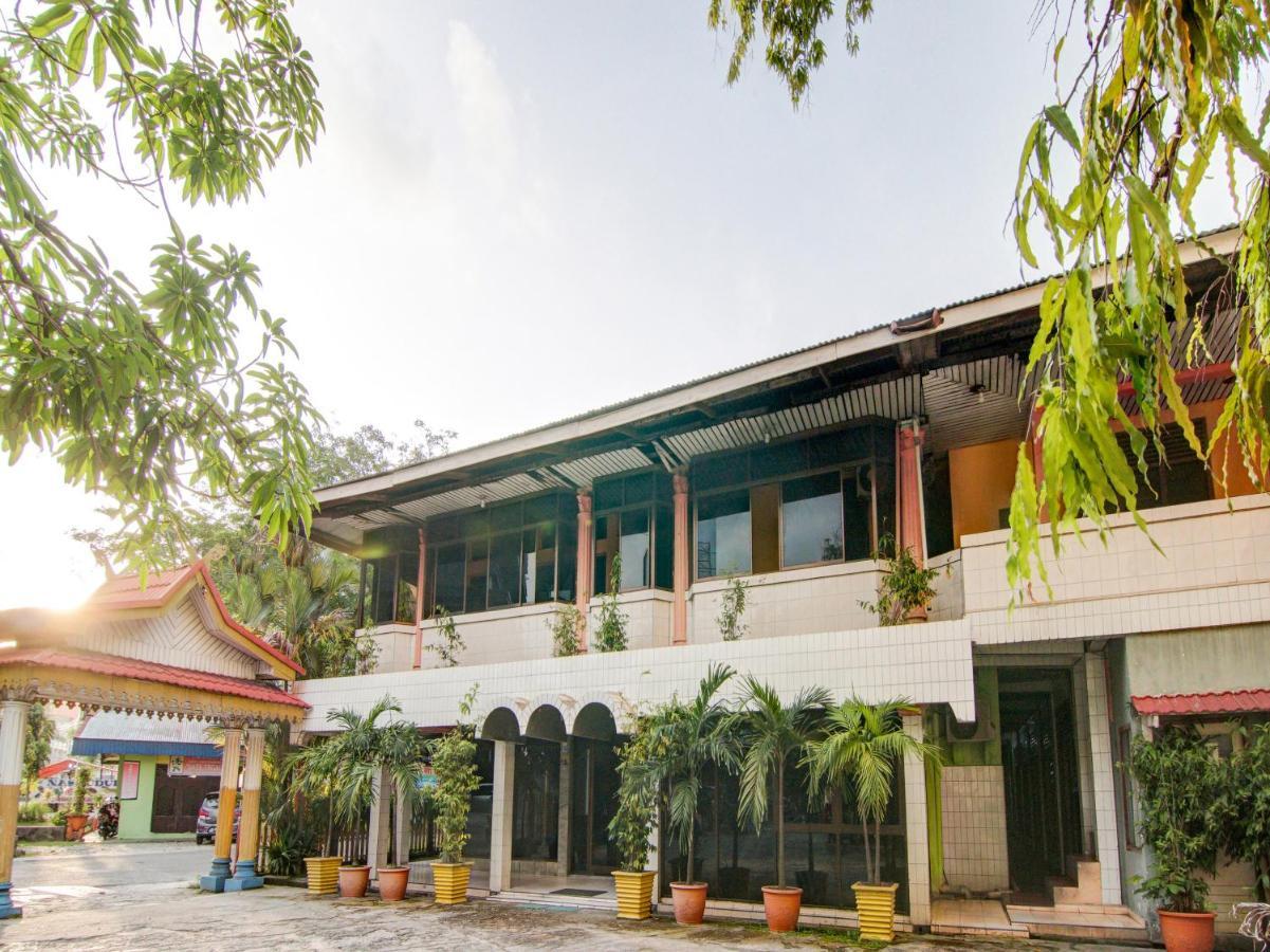 Oyo 2690 Hotel Tampan Pekanbaru Exterior photo